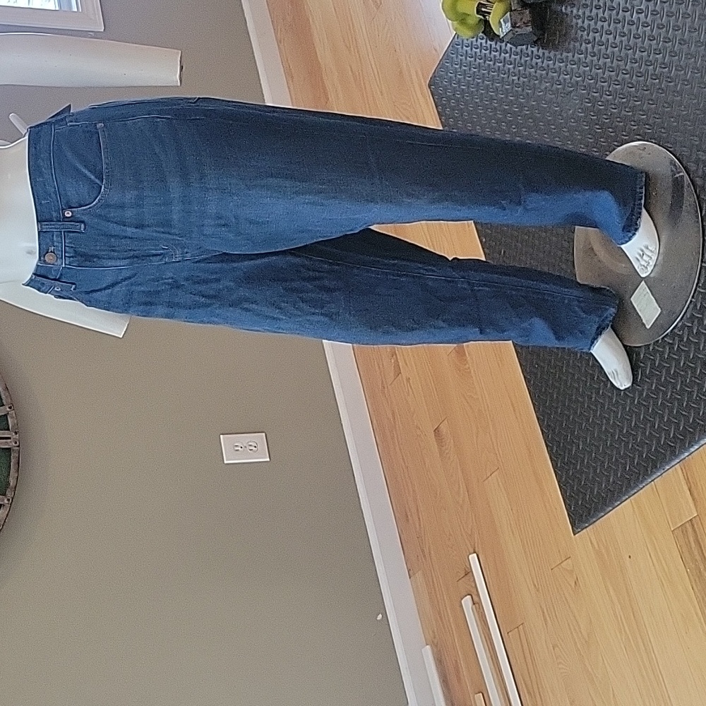 Madewell Baggy Straight Jean - Picture 4 of 15